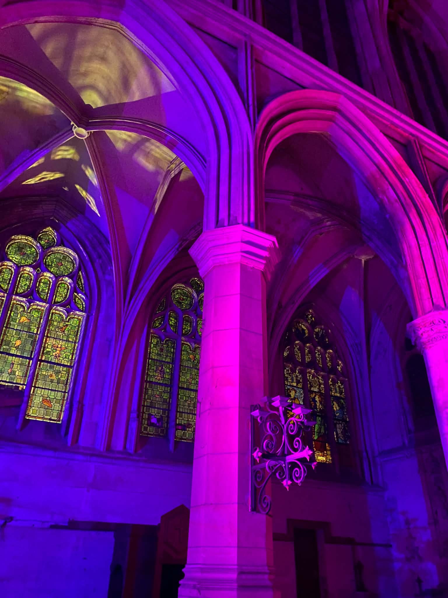intérieur de église brasserie rouen, lieu à privatiser